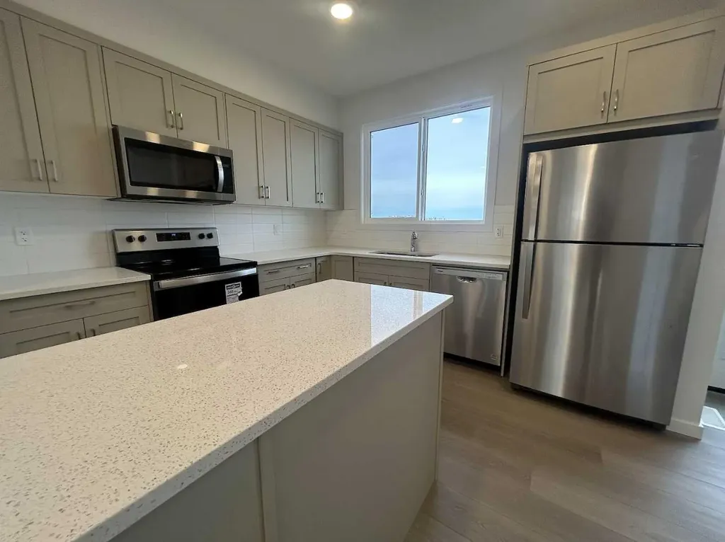 200 Belmont Way SW Calgary AB T2X5T4