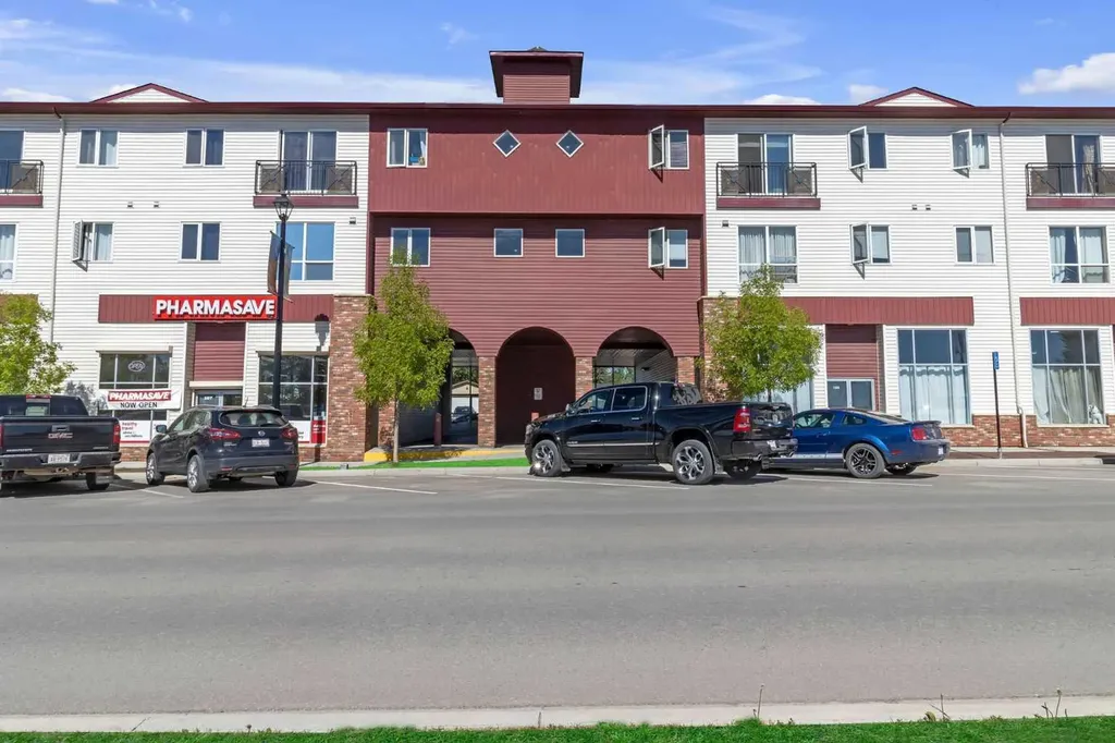 1010 Railway Street Crossfield AB T0M 0S0