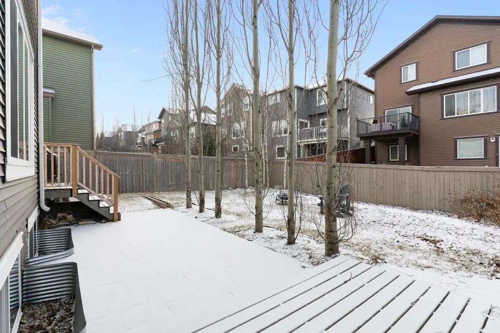196 Jumping Pound Terrace Cochrane AB T4C0K5