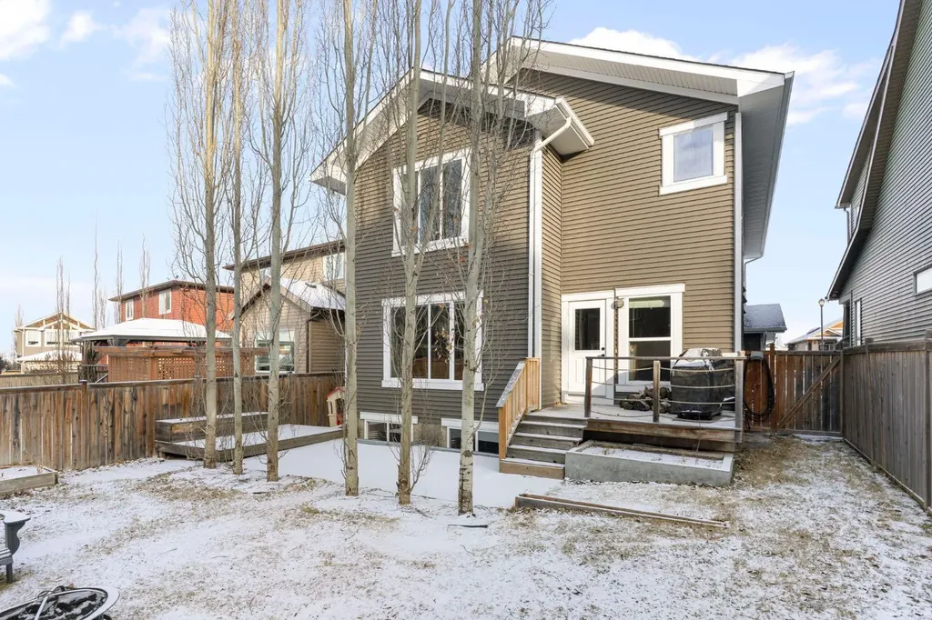 196 Jumping Pound Terrace Cochrane AB T4C0K5