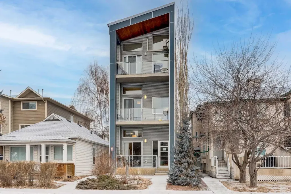 648 Mcdougall Road NE Calgary AB T2E4Z7