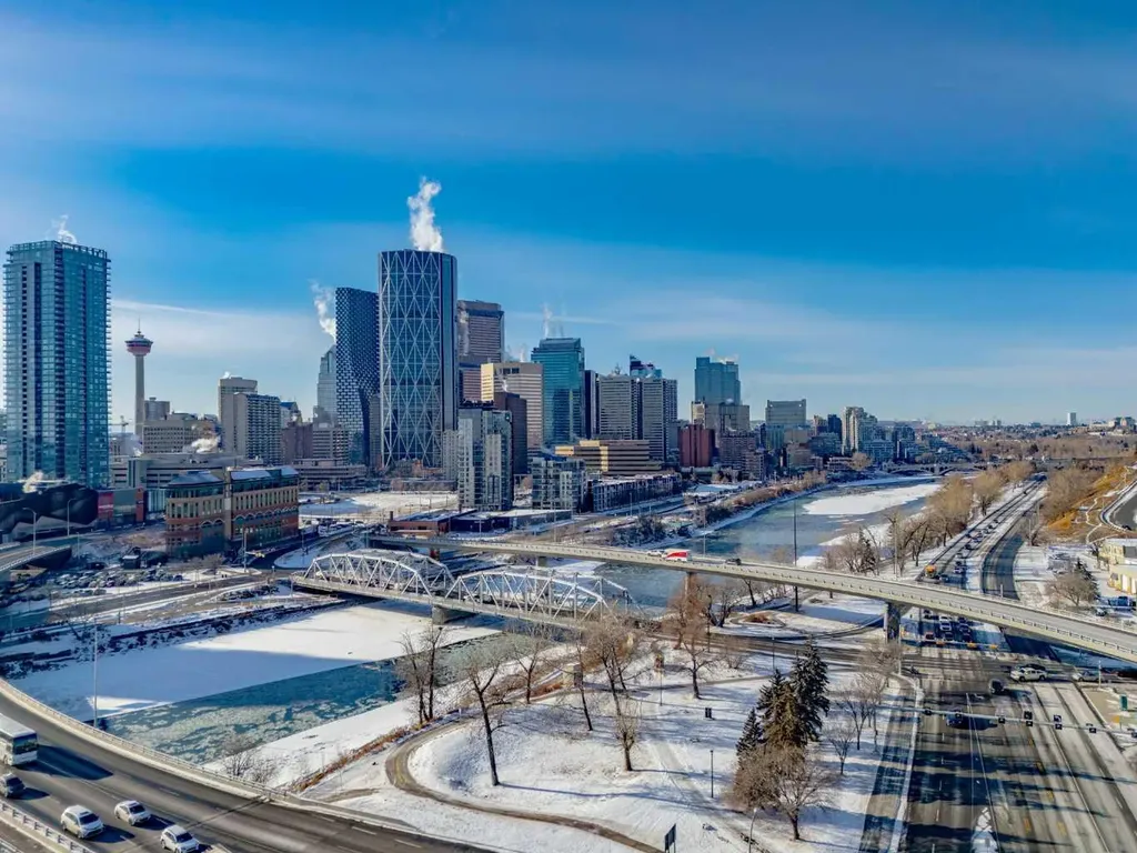648 Mcdougall Road NE Calgary AB T2E4Z7
