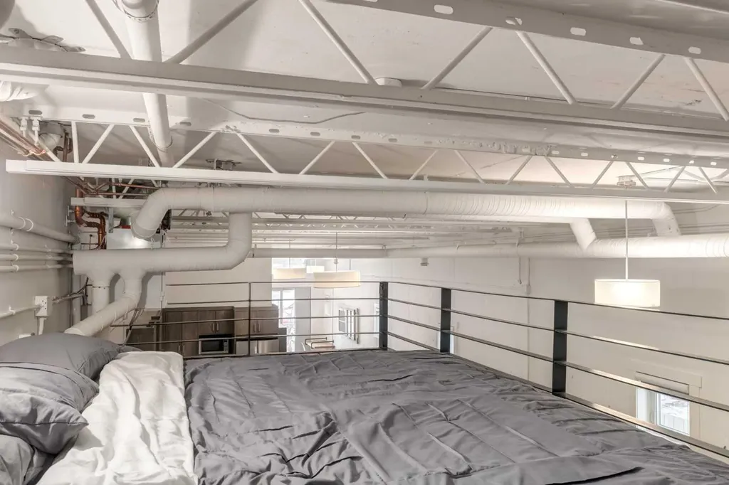 648 Mcdougall Road NE Calgary AB T2E4Z7