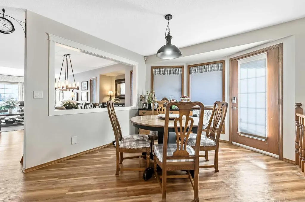 607 9 Street SE High River AB T1V 1L1