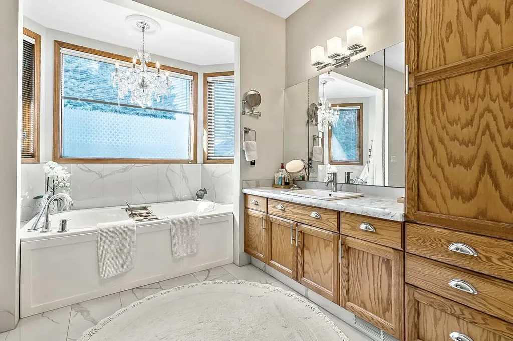607 9 Street SE High River AB T1V 1L1