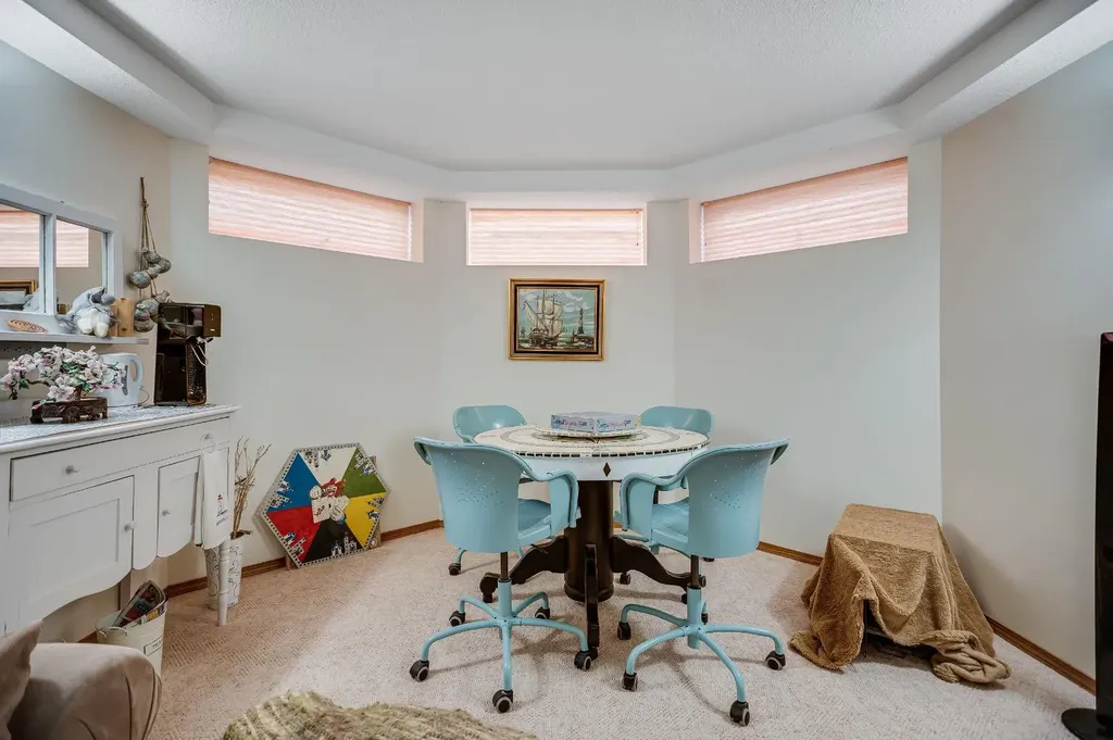 607 9 Street SE High River AB T1V 1L1
