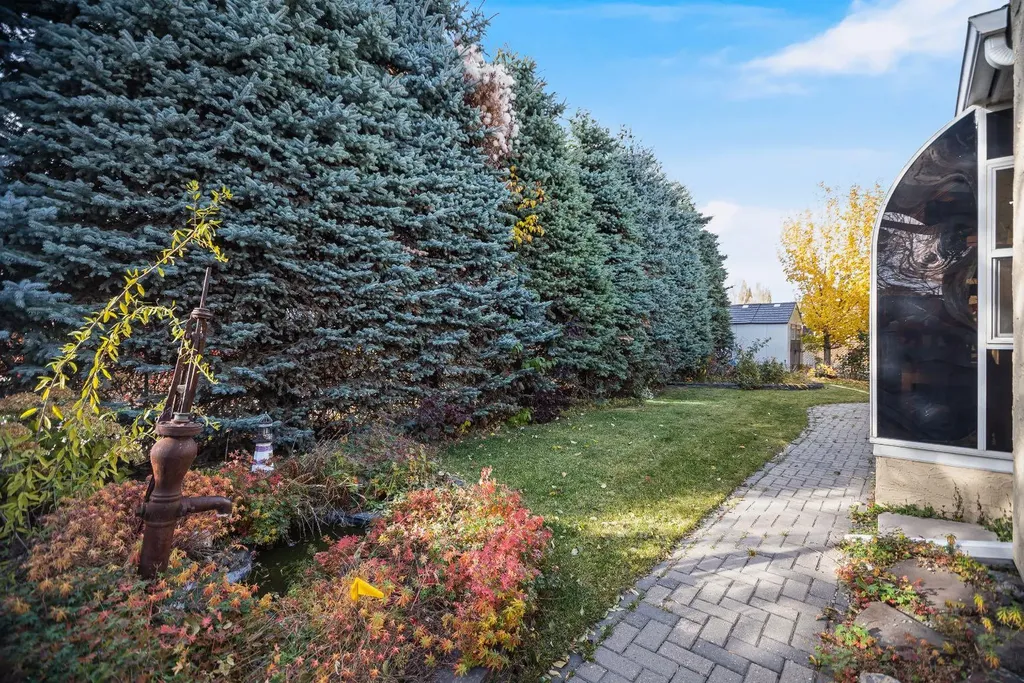 607 9 Street SE High River AB T1V 1L1