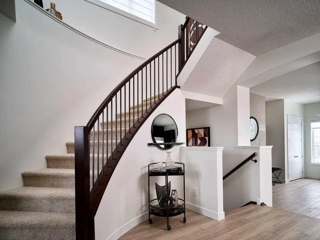 906 Chinook Winds Meadow SW Airdrie AB T4B 5P7
