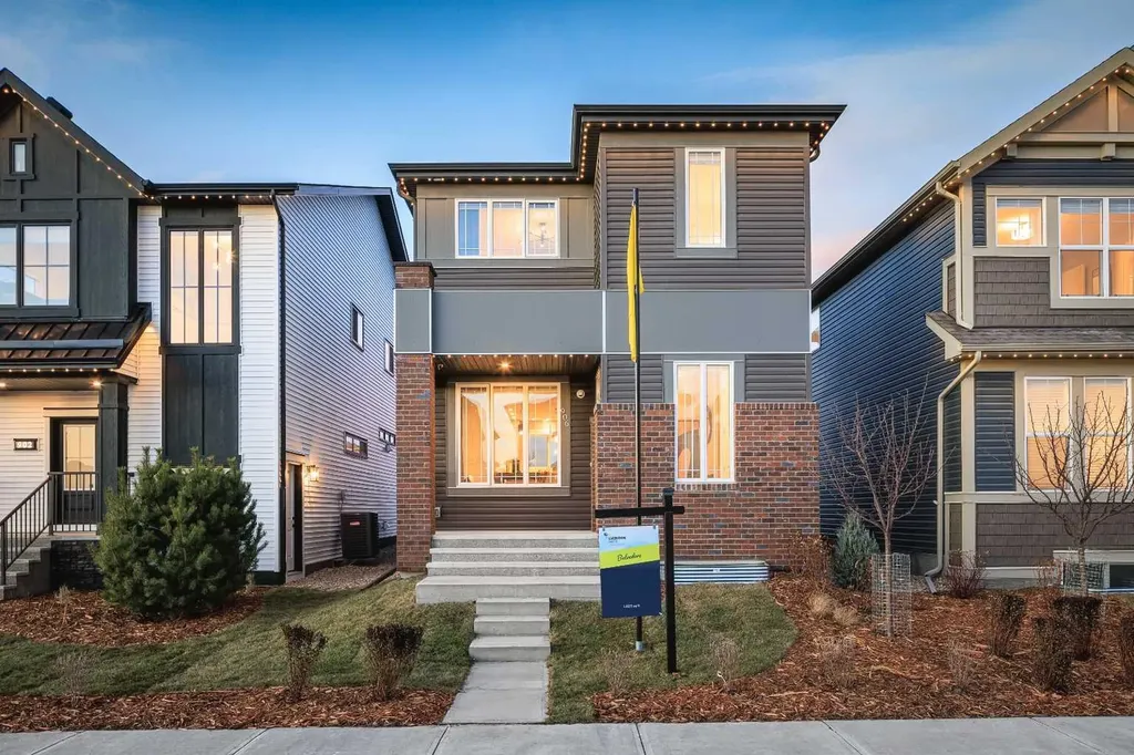 906 Chinook Winds Meadow SW Airdrie AB T4B 5P7