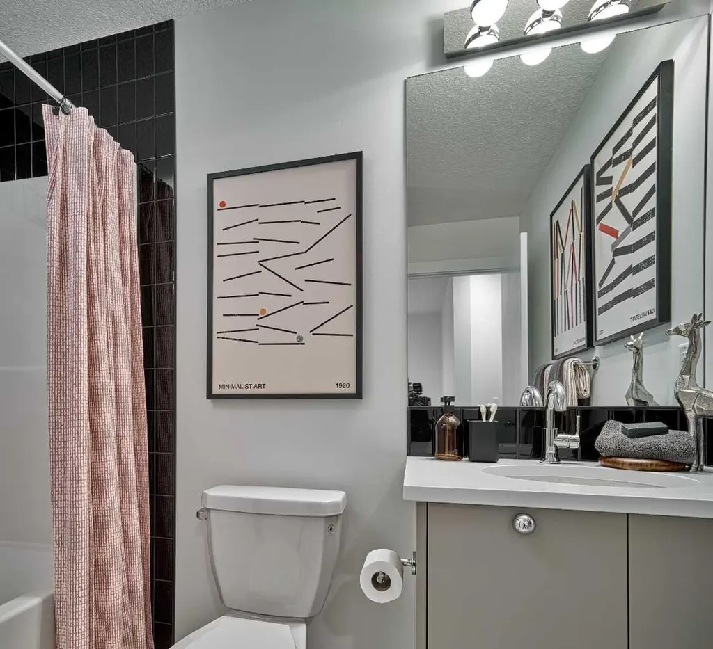 906 Chinook Winds Meadow SW Airdrie AB T4B 5P7