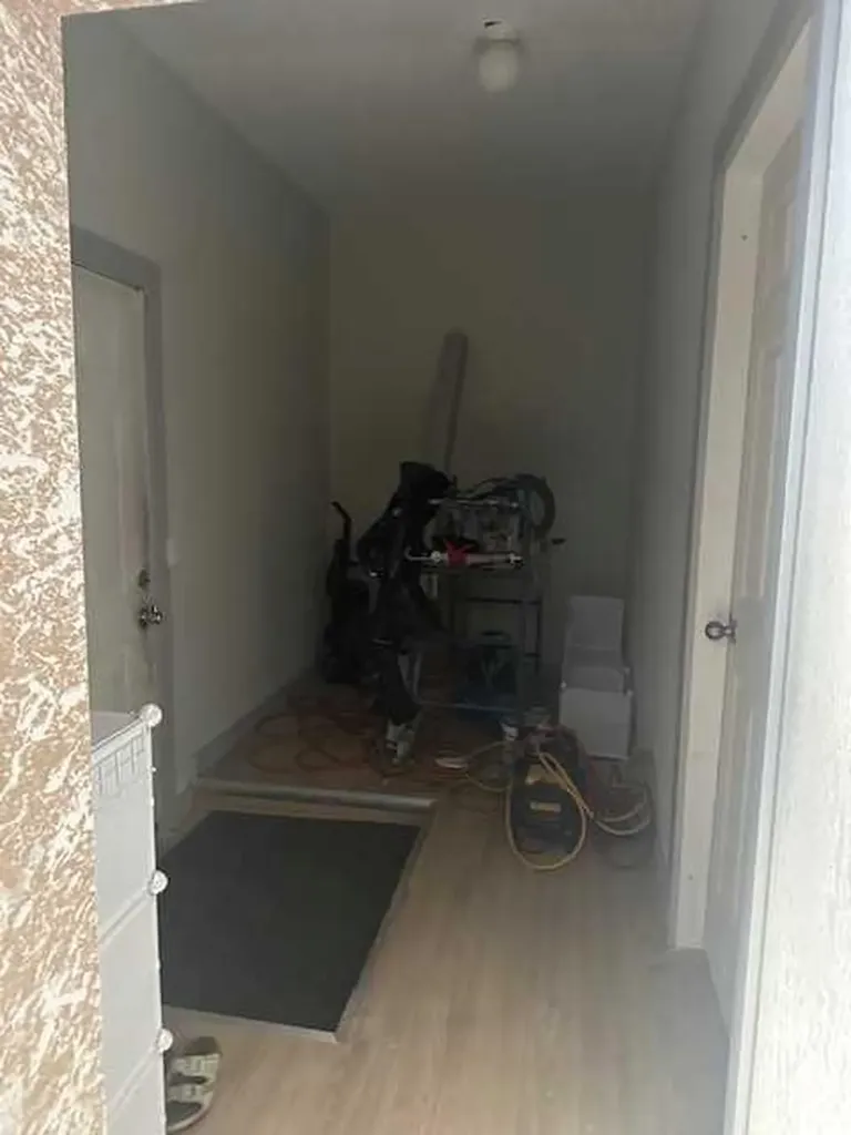 7106 South Glen Avenue Edson AB T7E 1M9
