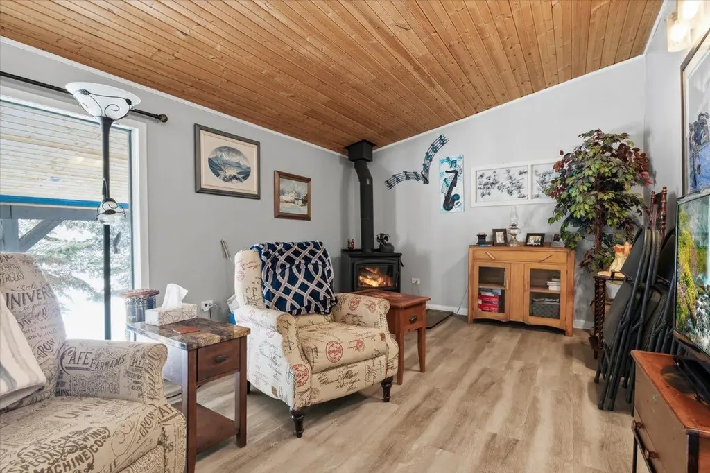 742049 Range Road 34 Teepee Creek AB T0H3C0
