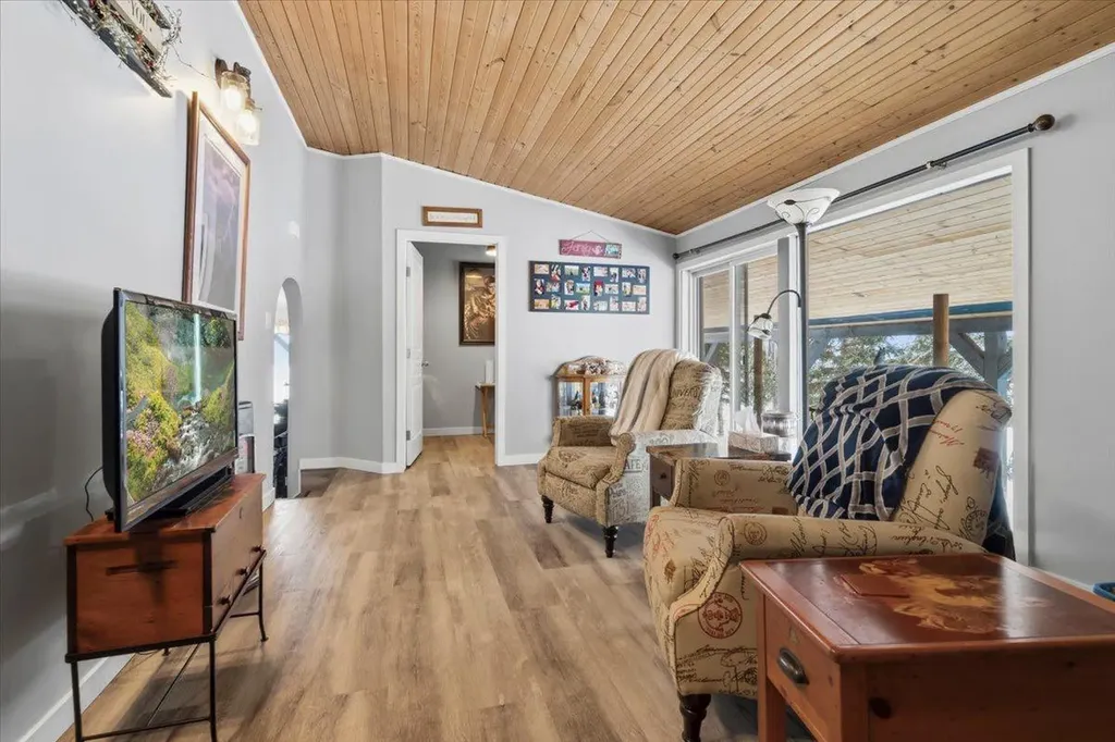 742049 Range Road 34 Teepee Creek AB T0H3C0