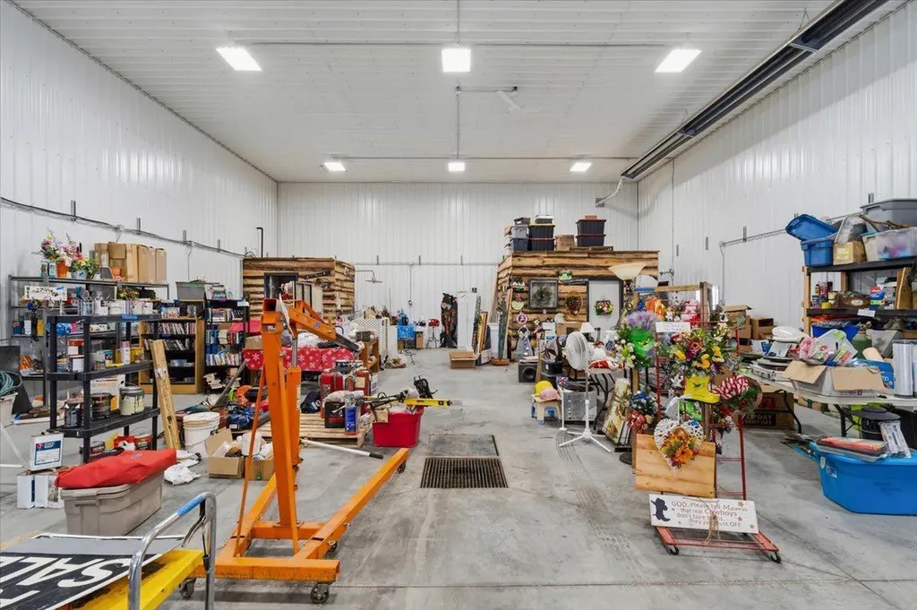 742049 Range Road 34 Teepee Creek AB T0H3C0