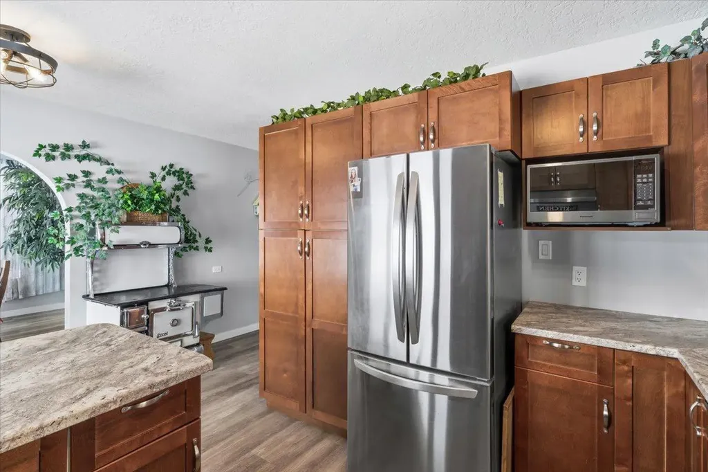742049 Range Road 34 Teepee Creek AB T0H3C0