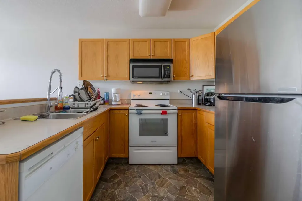 287 Peigan Court W Lethbridge AB T1K 7K6