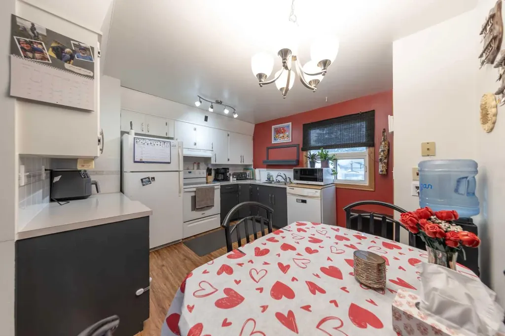 111 4 Avenue W Maidstone SK S0M1M0