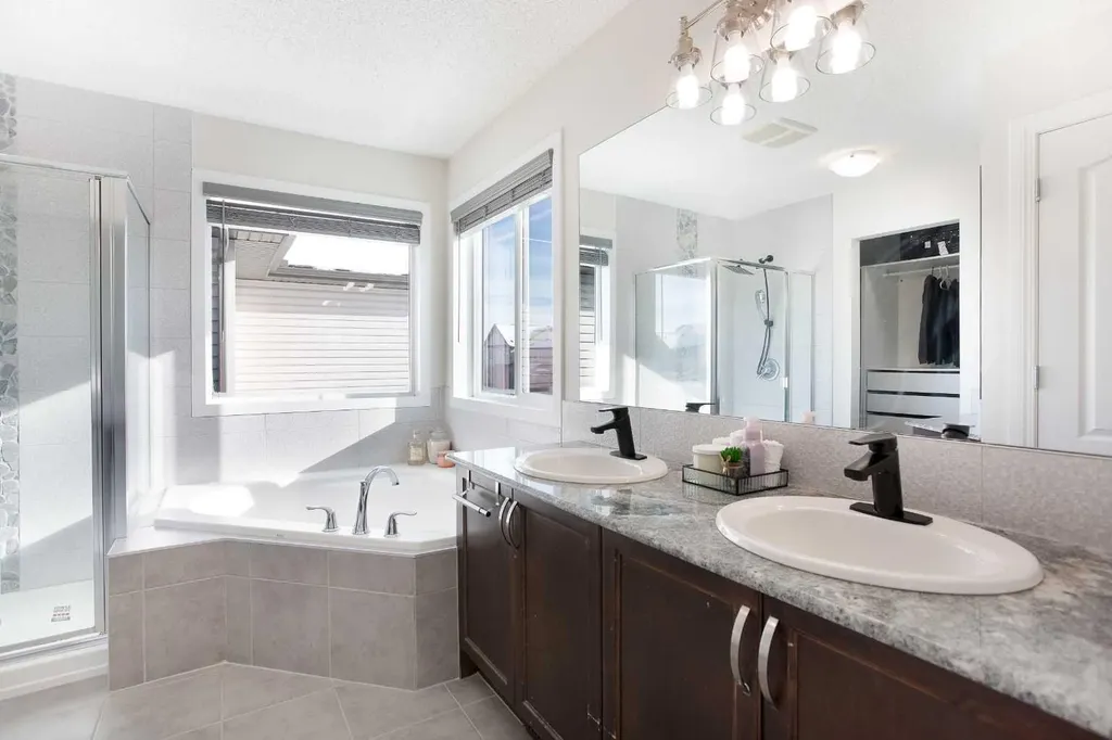 26 Skyview Ranch Street NE Calgary AB T3N 0E9