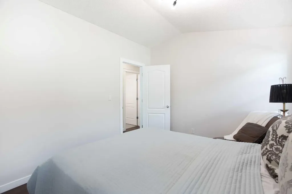 26 Skyview Ranch Street NE Calgary AB T3N 0E9