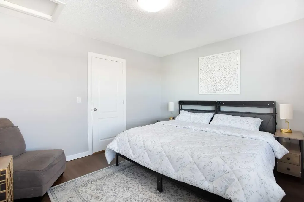 26 Skyview Ranch Street NE Calgary AB T3N 0E9