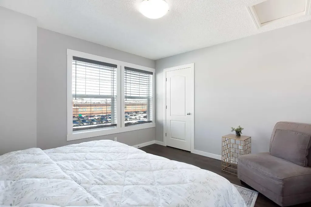 26 Skyview Ranch Street NE Calgary AB T3N 0E9