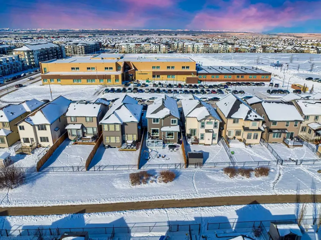 26 Skyview Ranch Street NE Calgary AB T3N 0E9