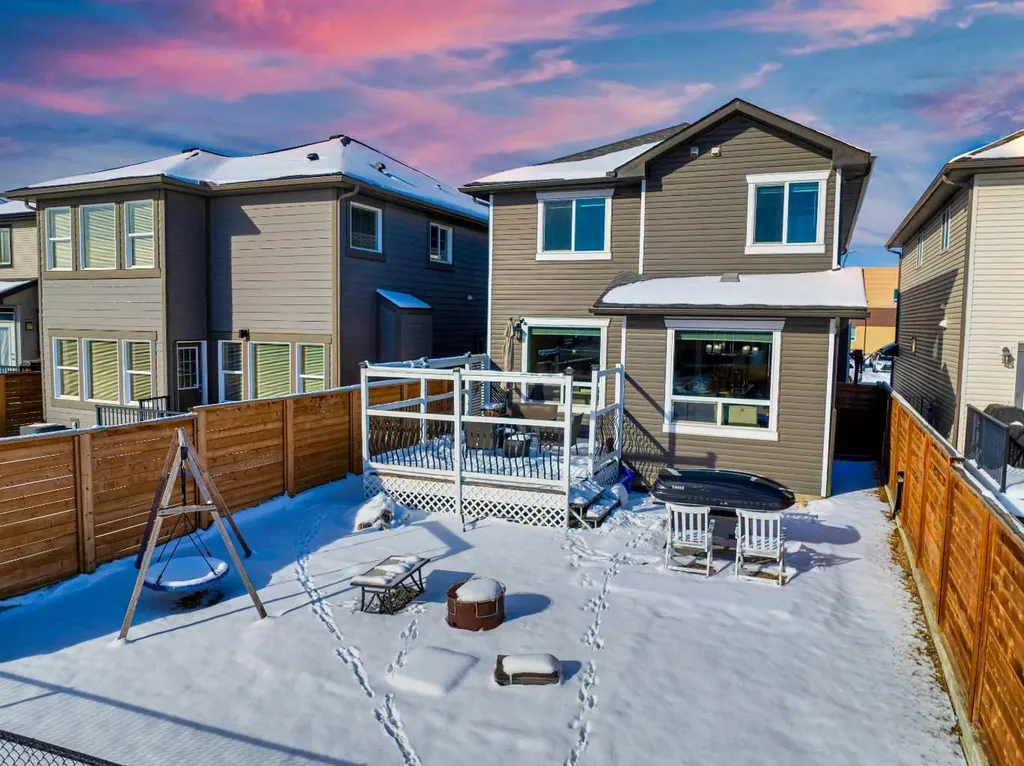 26 Skyview Ranch Street NE Calgary AB T3N 0E9