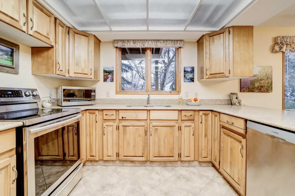 1148 Morden Avenue Pincher Creek AB T0K1W0