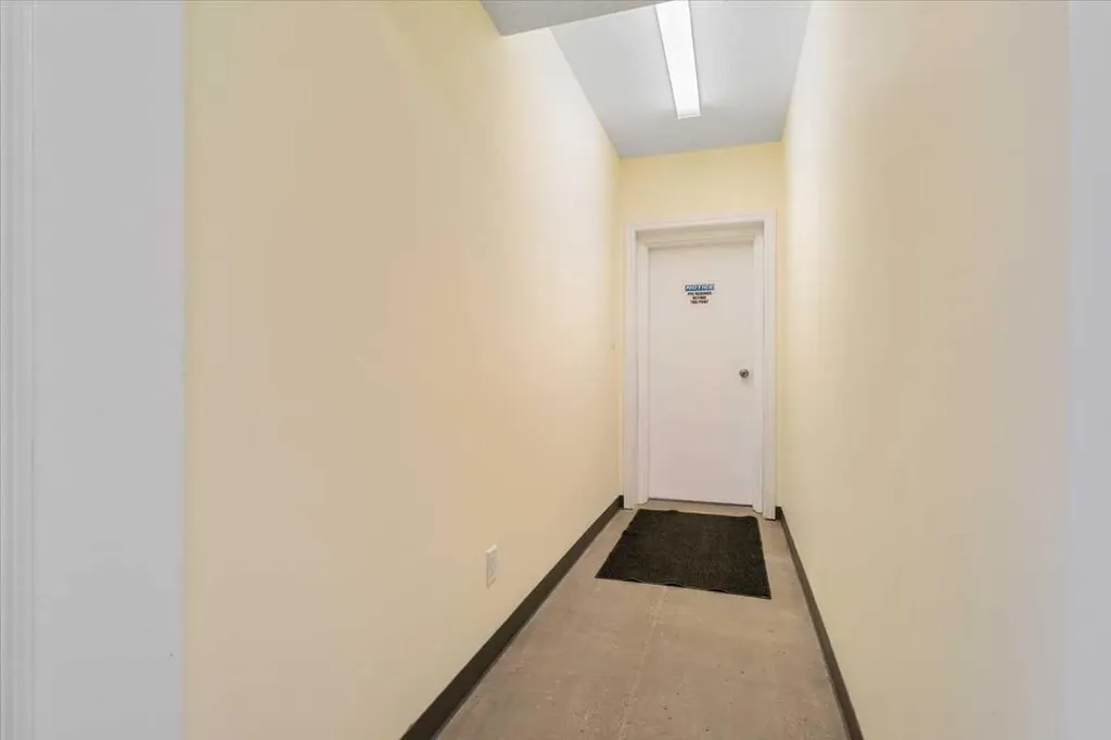 11302 95 Avenue Grande Prairie AB T8V 5M1