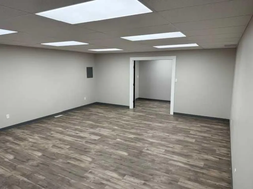 11302 95 Avenue Grande Prairie AB T8V 5M1