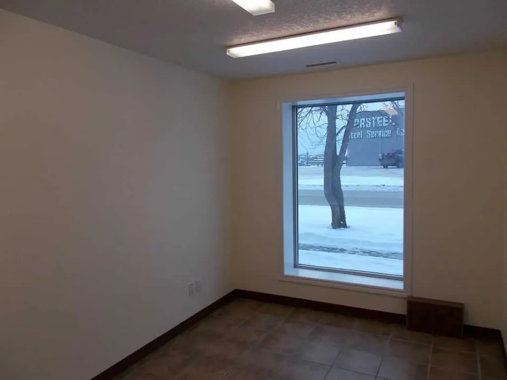 11302 95 Avenue Grande Prairie AB T8V 5M1