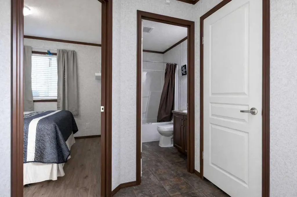 37 Maple Drive Brooks AB T1R 1J2