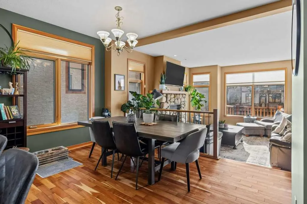 137 Wapiti Close Canmore AB T1W3B2