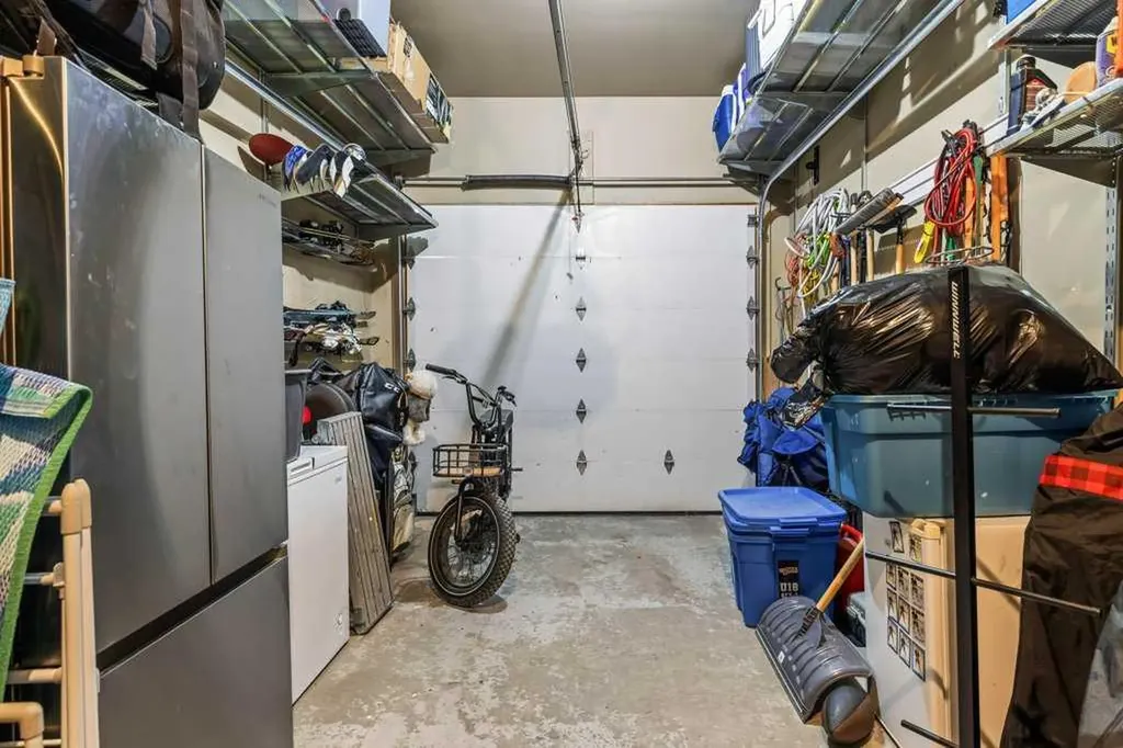 137 Wapiti Close Canmore AB T1W3B2
