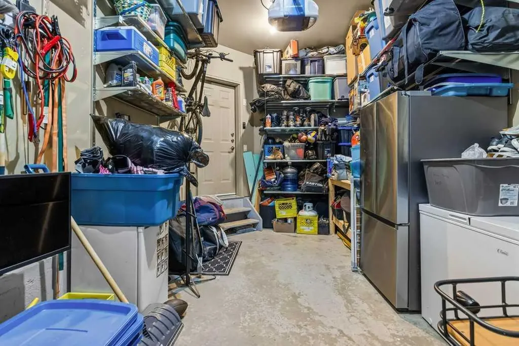 137 Wapiti Close Canmore AB T1W3B2