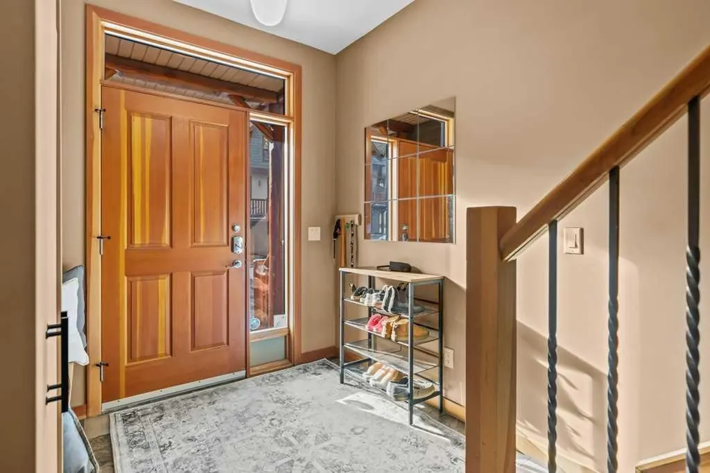 137 Wapiti Close Canmore AB T1W3B2