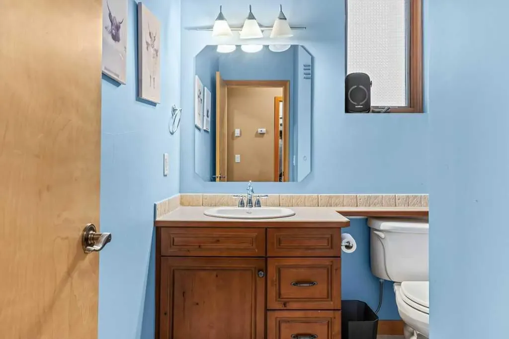 137 Wapiti Close Canmore AB T1W3B2