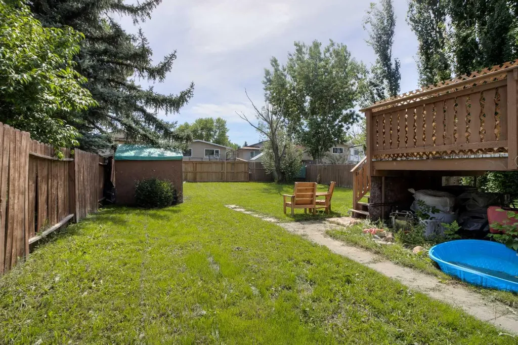 7 Cayuga Place W Lethbridge AB T1K 5J1