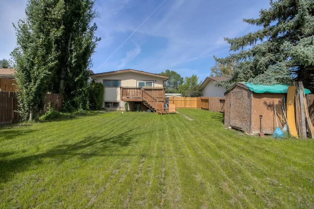 7 Cayuga Place W Lethbridge AB T1K 5J1