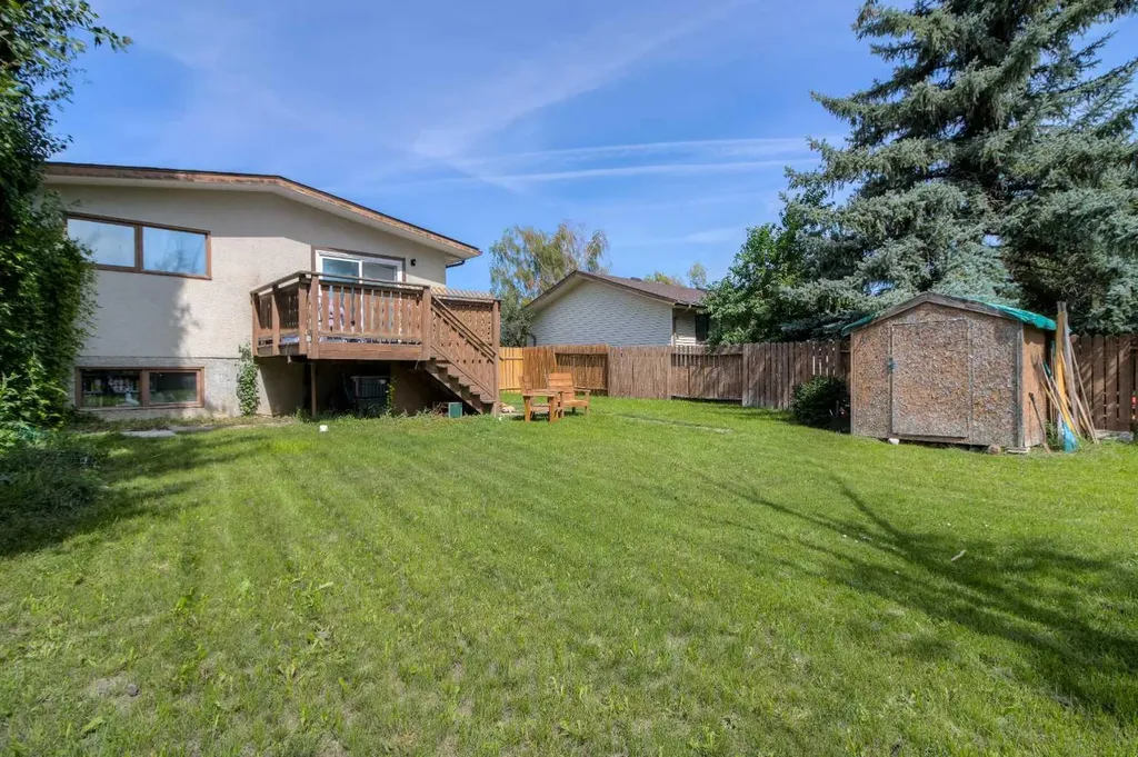 7 Cayuga Place W Lethbridge AB T1K 5J1