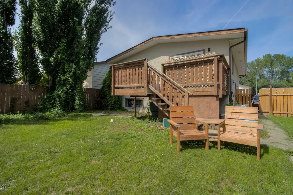 7 Cayuga Place W Lethbridge AB T1K 5J1