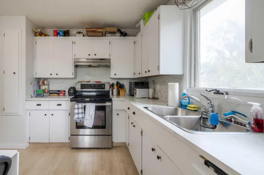 7 Cayuga Place W Lethbridge AB T1K 5J1