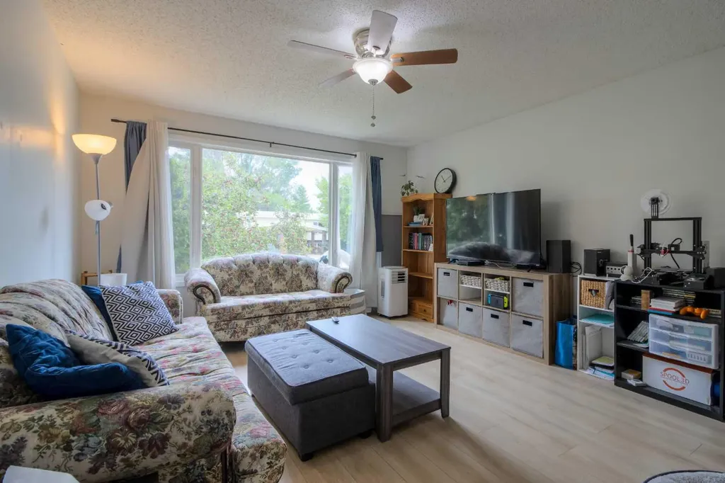 7 Cayuga Place W Lethbridge AB T1K 5J1