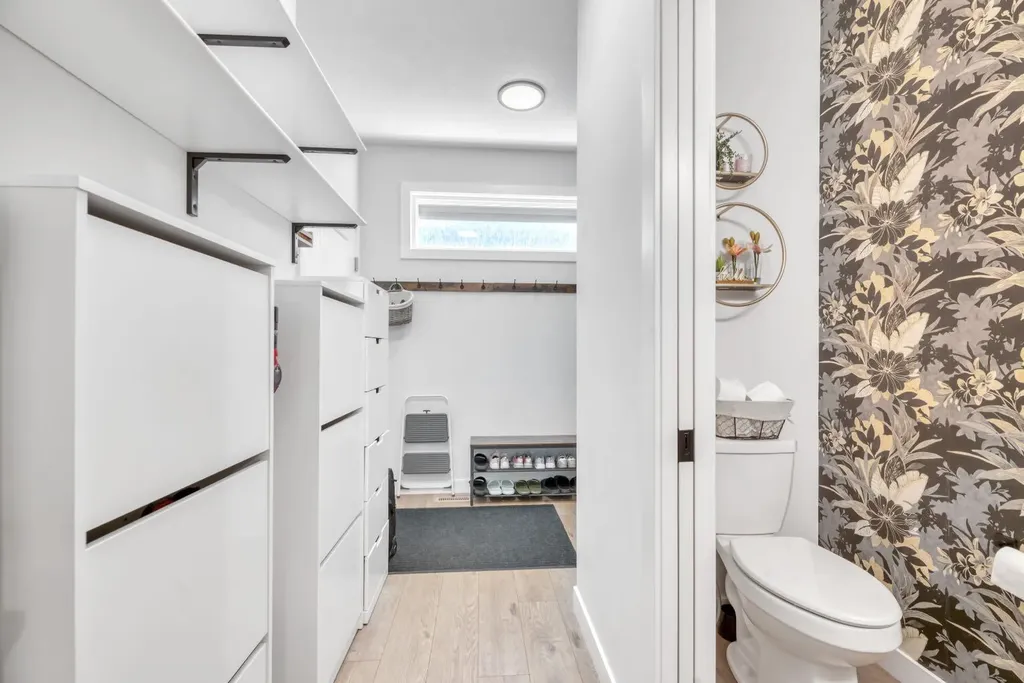 240 Creekstone Path SW Calgary AB T2X4X8