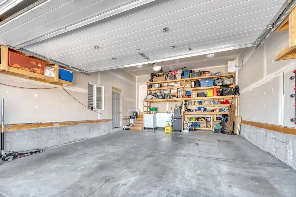 240 Creekstone Path SW Calgary AB T2X4X8
