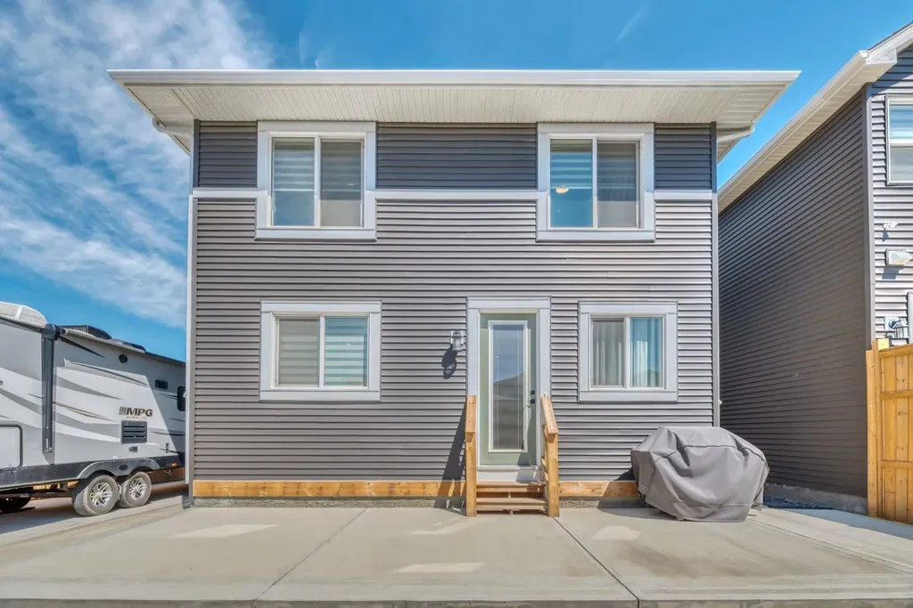 240 Creekstone Path SW Calgary AB T2X4X8