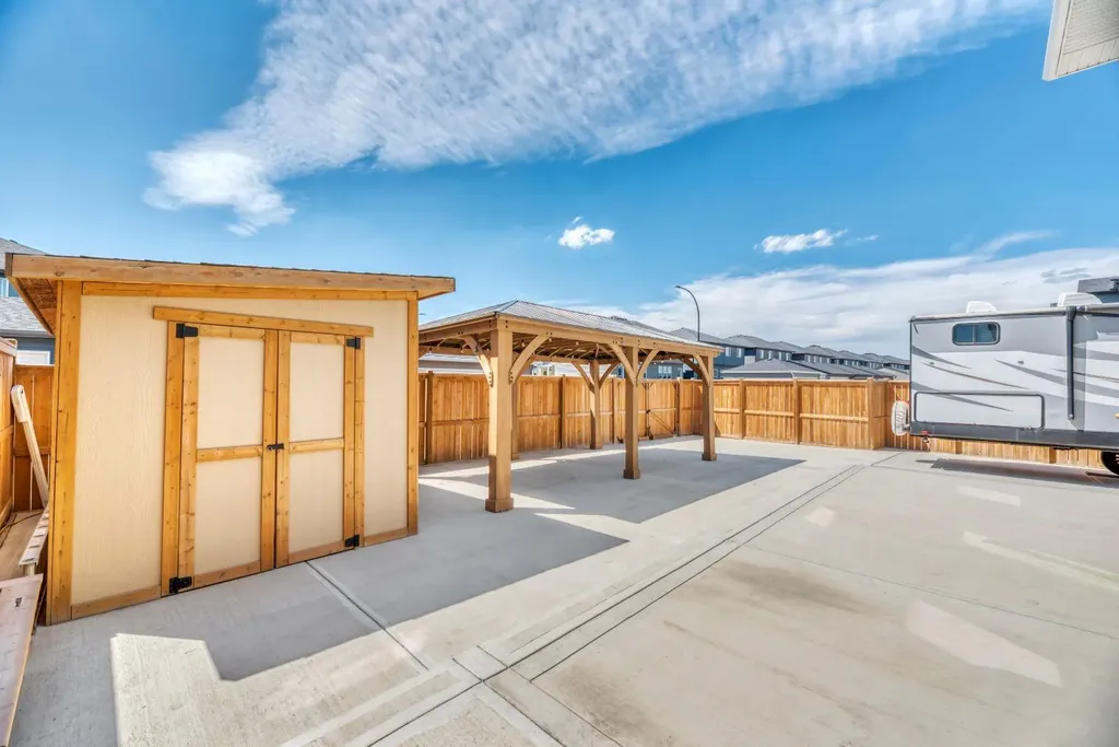 240 Creekstone Path SW Calgary AB T2X4X8