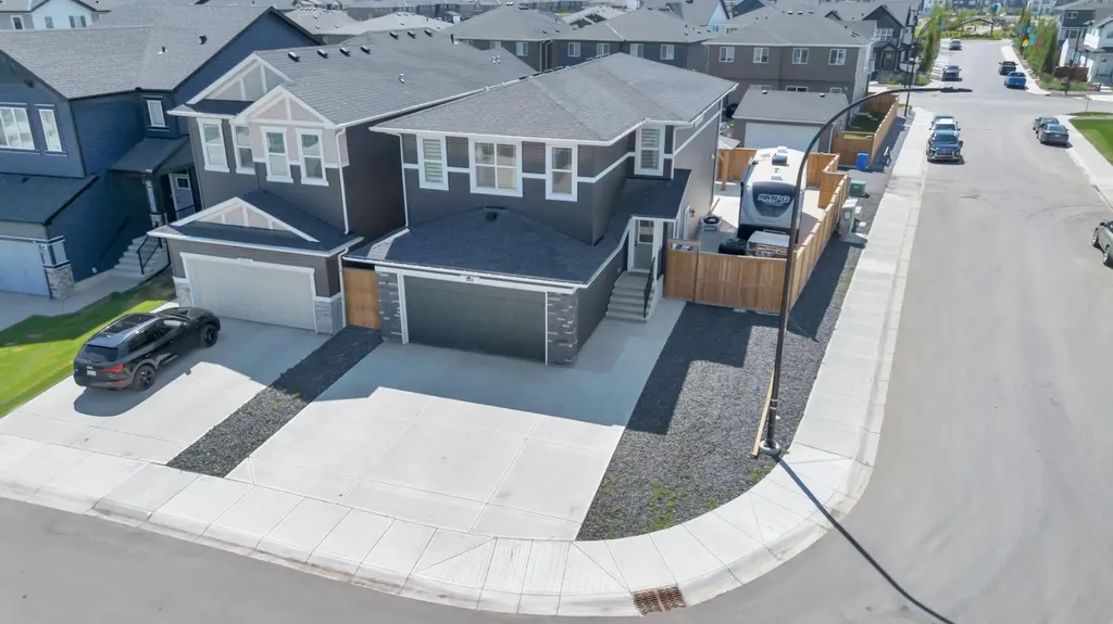 240 Creekstone Path SW Calgary AB T2X4X8