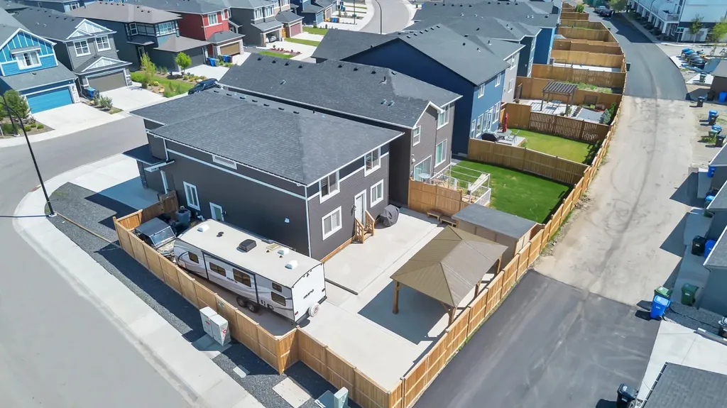 240 Creekstone Path SW Calgary AB T2X4X8