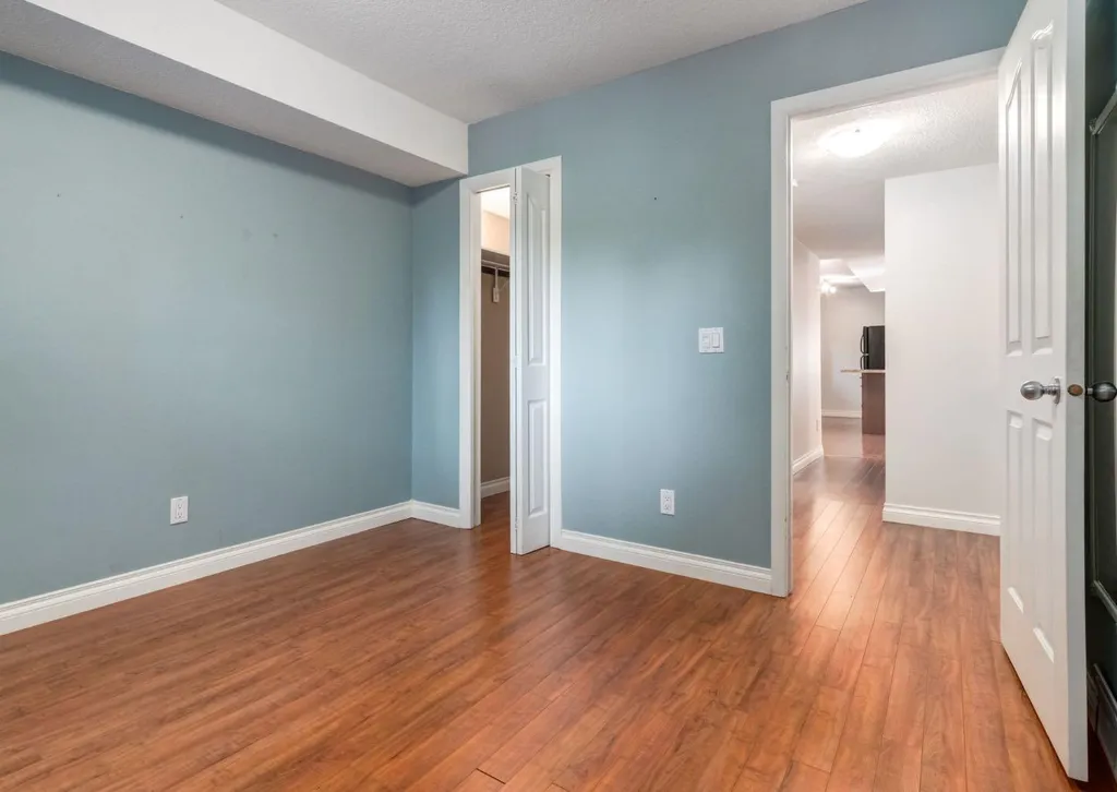 123 13 Avenue NE Calgary AB T2E 1B5